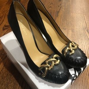 Nine West black heels with Gold chain